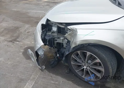 2016 Toyota Avalon Xle z USA, uszkodzony, nr VIN 4T1BK1EB7GU231981